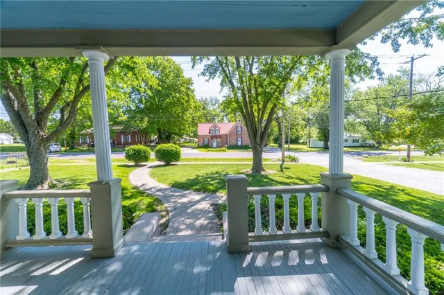 $349,000 | 308 South Hughes Street, Hamilton, MO 64644