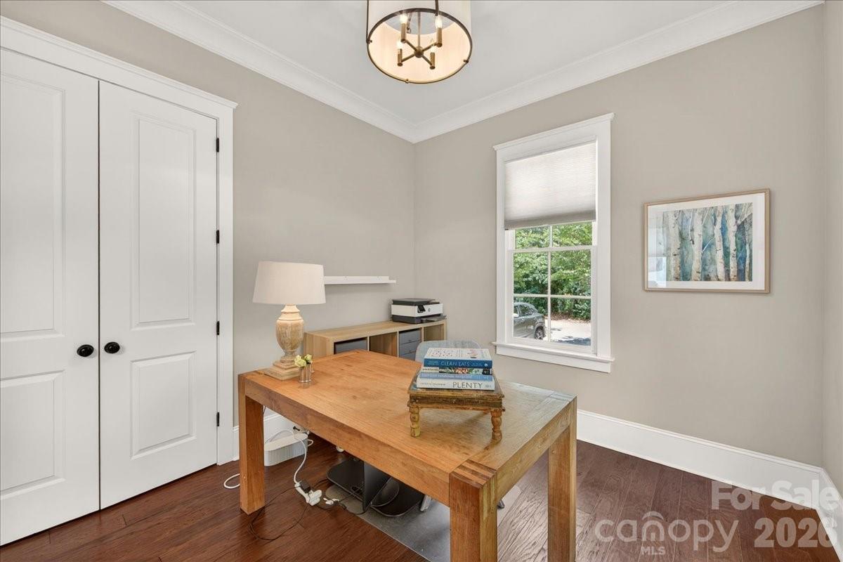 748 Ellsworth Road Charlotte, NC 28211 - Photo 22 of 46 Gallery Image 22