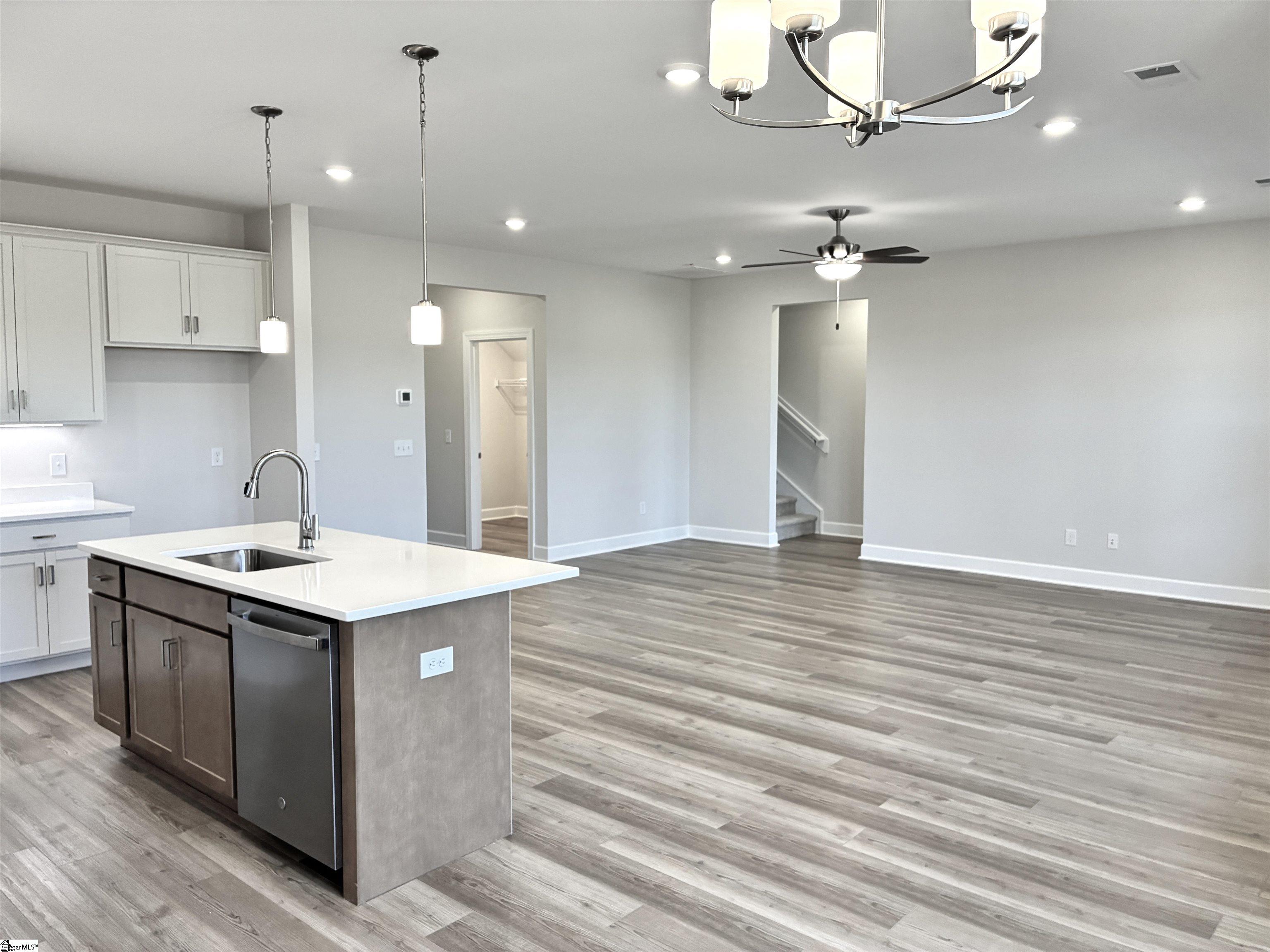 308 Blaine Court Greenville, SC 29607 - Photo 8 of 25