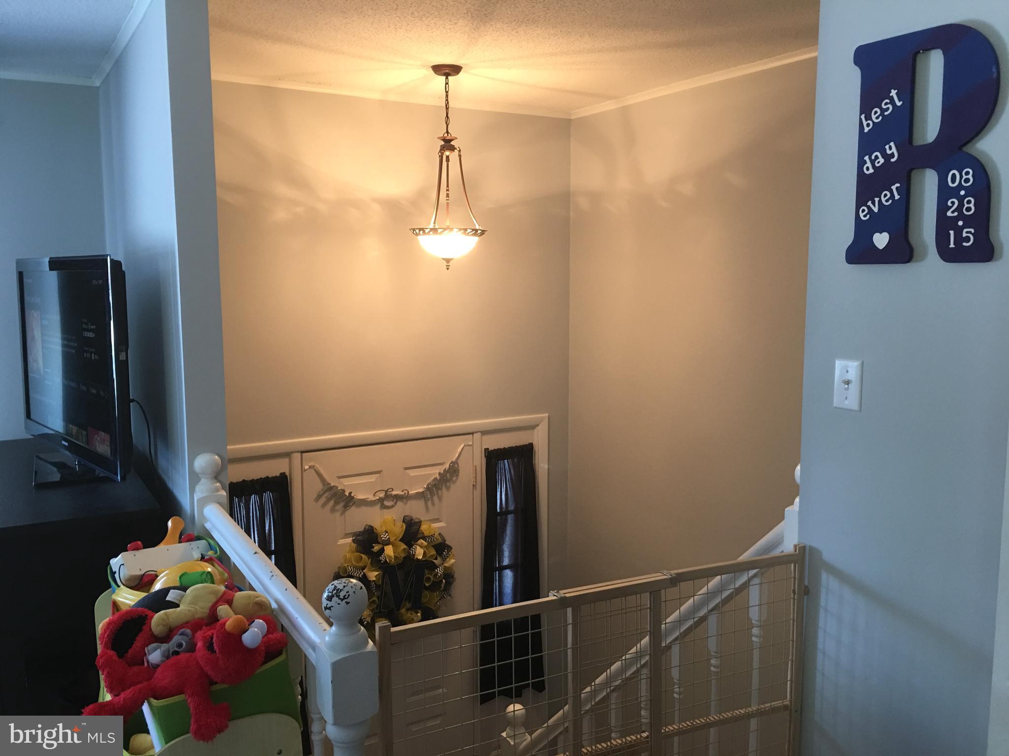 11641 Mentzer Gap Road Waynesboro, PA 17268 - Photo 6 of 21 Interior (General)