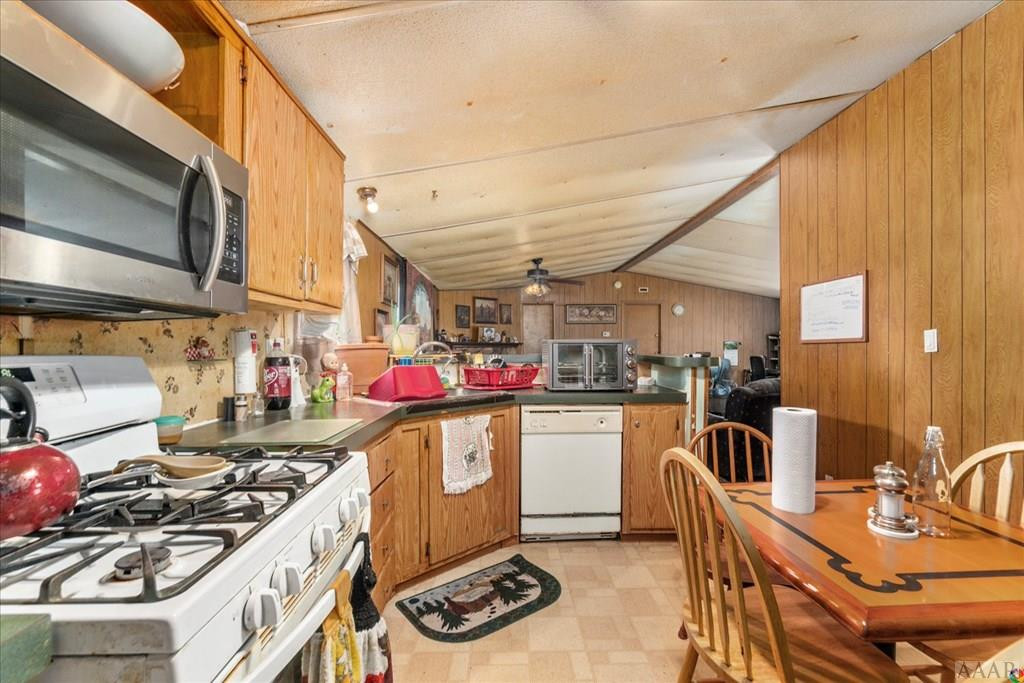 1511 Weeksville Road Elizabeth City, NC 27909 - Photo 21 of 40 Gallery Image 21