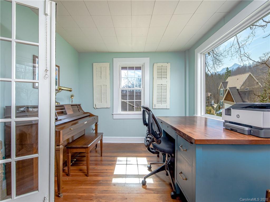 34 Queen Road Candler, NC 28715 - Photo 11 of 21 Gallery Image 11
