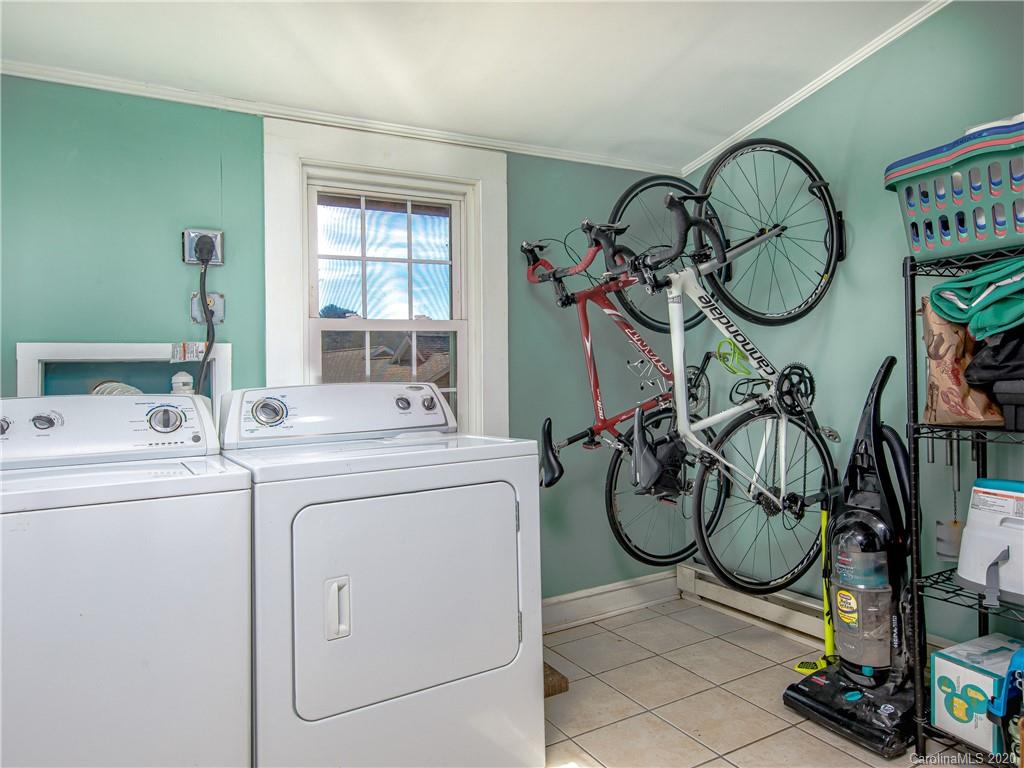 34 Queen Road Candler, NC 28715 - Photo 14 of 21 Gallery Image 14