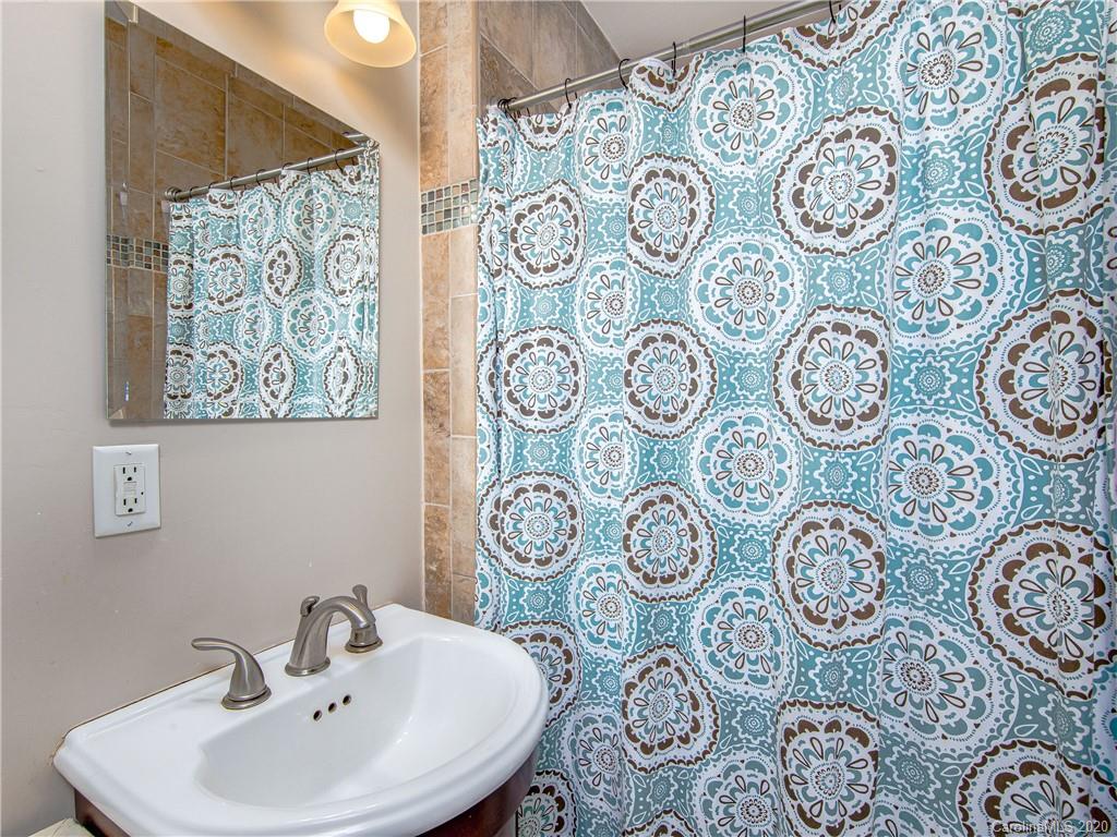 34 Queen Road Candler, NC 28715 - Photo 17 of 21 Gallery Image 17
