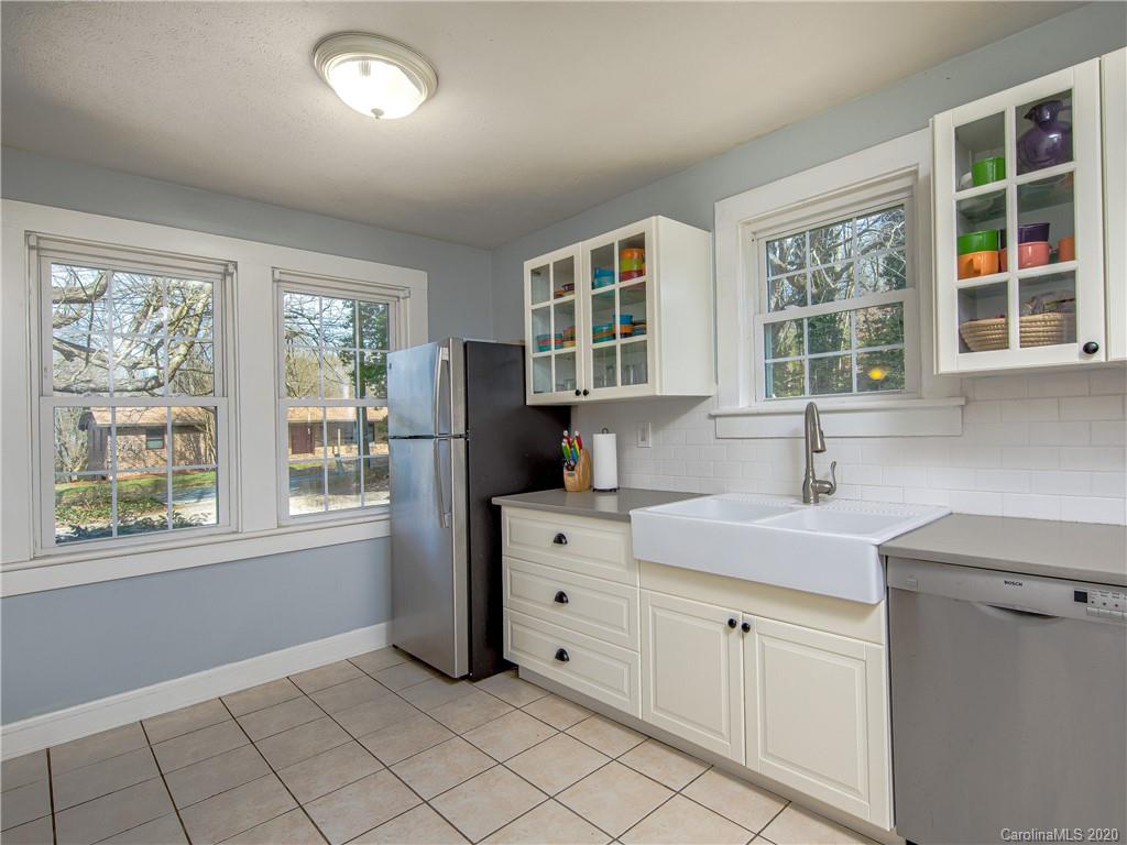 34 Queen Road Candler, NC 28715 - Photo 9 of 21 Gallery Image 9