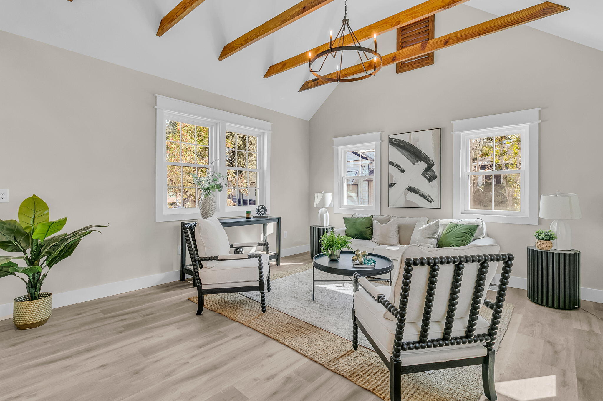 6-6.5 Addison Street Charleston, SC 29403 - Photo 20 of 52 Living Room