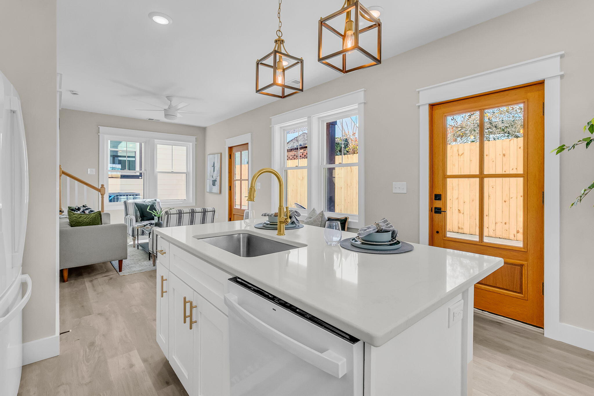 6-6.5 Addison Street Charleston, SC 29403 - Photo 28 of 52 ADU Kitchen