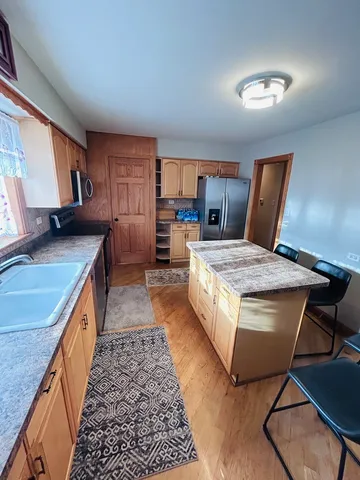 $3,500 | 8500 West Winona Street, Chicago, IL 60656