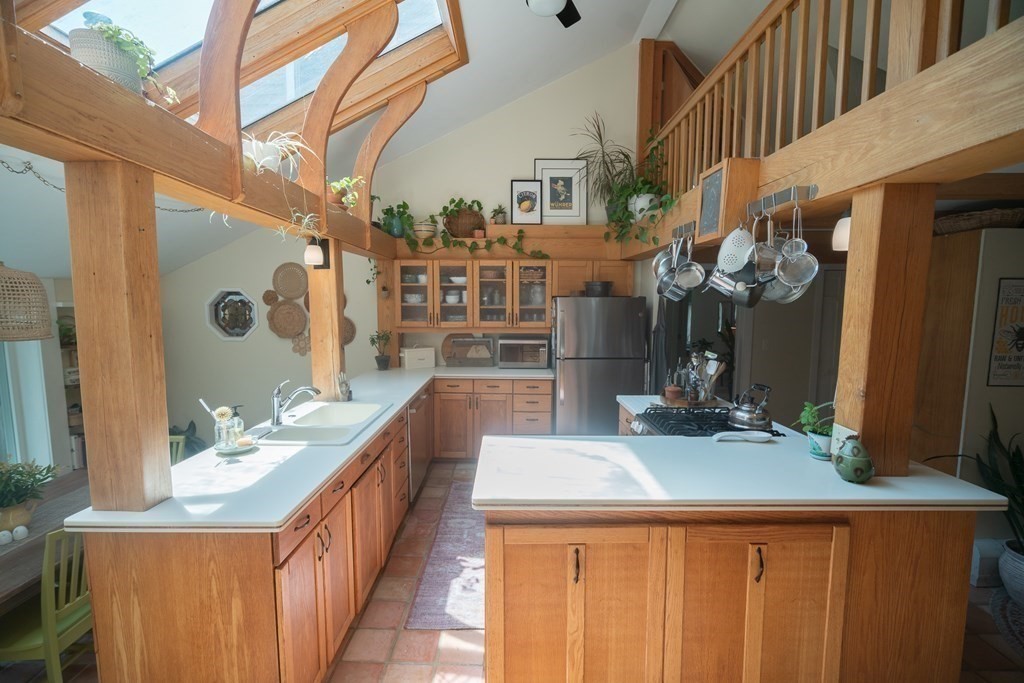 295 Montague Road Shutesbury, MA 01072 - Photo 5 of 42 Gallery Image 5