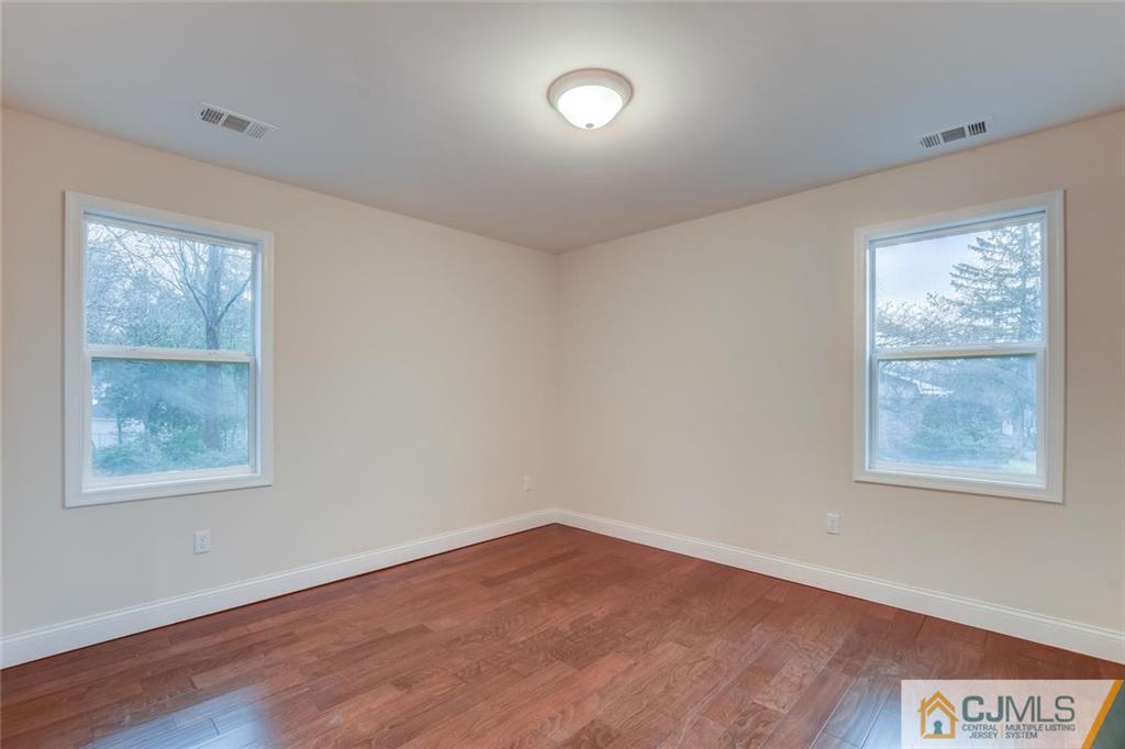 41 Emerson Road Somerset, NJ 08873 - Photo 19 of 25 an empty room with a window