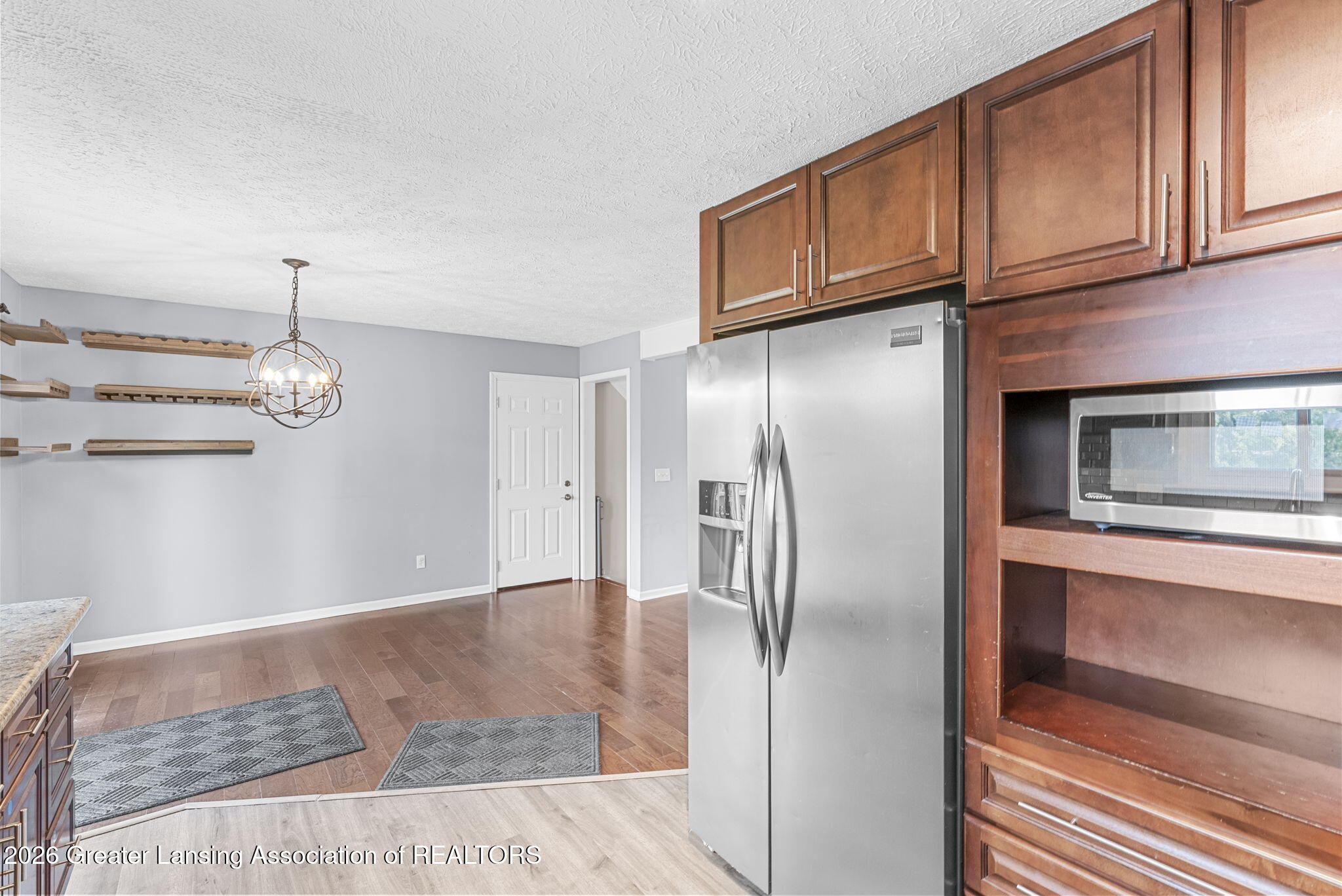 6044 Bishop Road Lansing, MI 48911 - Photo 20 of 57 17-web-or-mls-Media Jett -17