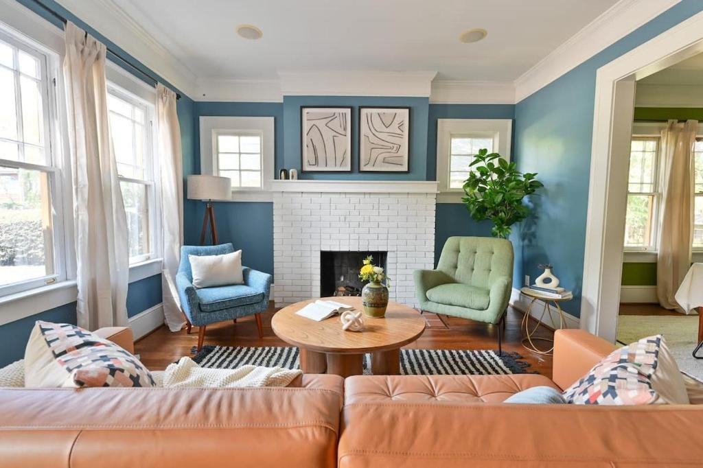 2076 Ridgedale Road Northeast Atlanta, GA 30317 - Photo 8 of 40