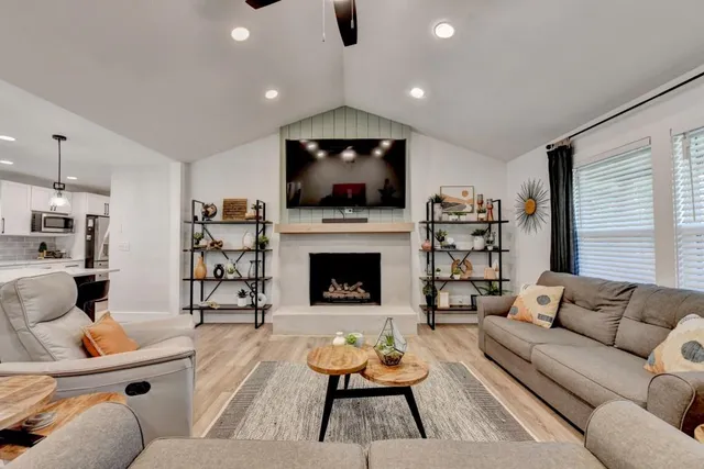 $465,000 | 5441 East Main Street, Flowery Branch, GA 30542