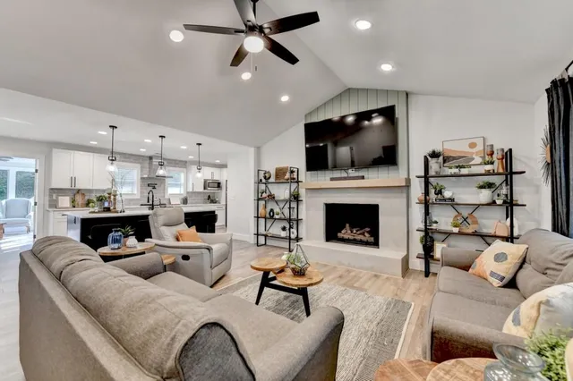 $465,000 | 5441 East Main Street, Flowery Branch, GA 30542