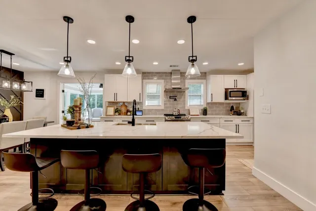 $465,000 | 5441 East Main Street, Flowery Branch, GA 30542