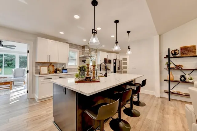 $465,000 | 5441 East Main Street, Flowery Branch, GA 30542