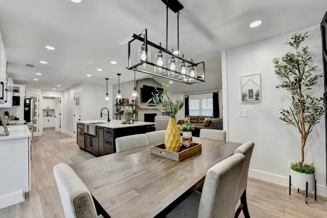 $465,000 | 5441 East Main Street, Flowery Branch, GA 30542