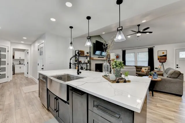 $465,000 | 5441 East Main Street, Flowery Branch, GA 30542