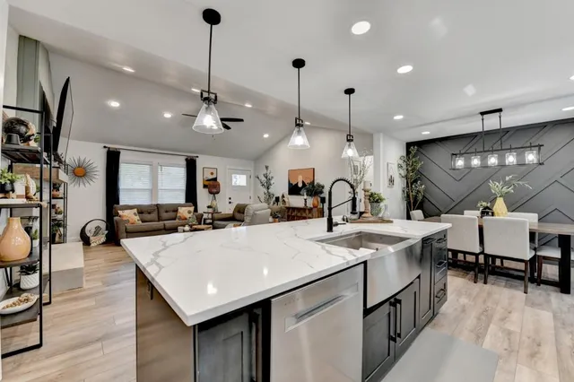 $465,000 | 5441 East Main Street, Flowery Branch, GA 30542