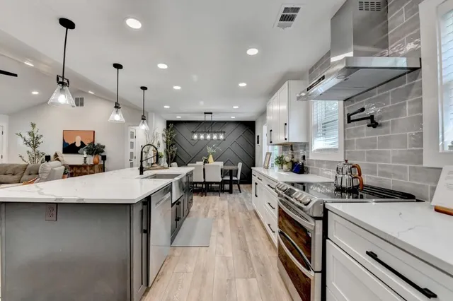 $465,000 | 5441 East Main Street, Flowery Branch, GA 30542