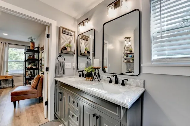 $465,000 | 5441 East Main Street, Flowery Branch, GA 30542