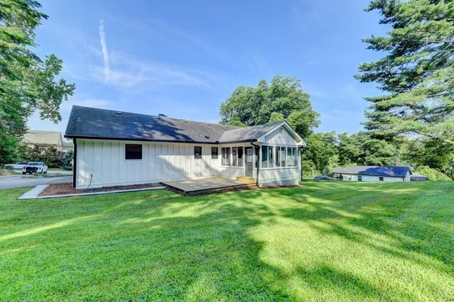 $465,000 | 5441 East Main Street, Flowery Branch, GA 30542