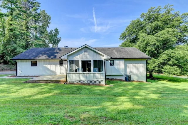 $465,000 | 5441 East Main Street, Flowery Branch, GA 30542