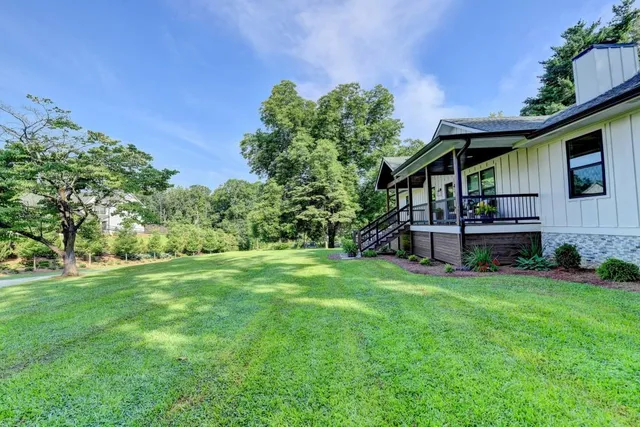 $465,000 | 5441 East Main Street, Flowery Branch, GA 30542