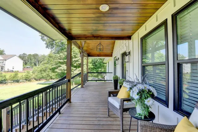 $465,000 | 5441 East Main Street, Flowery Branch, GA 30542