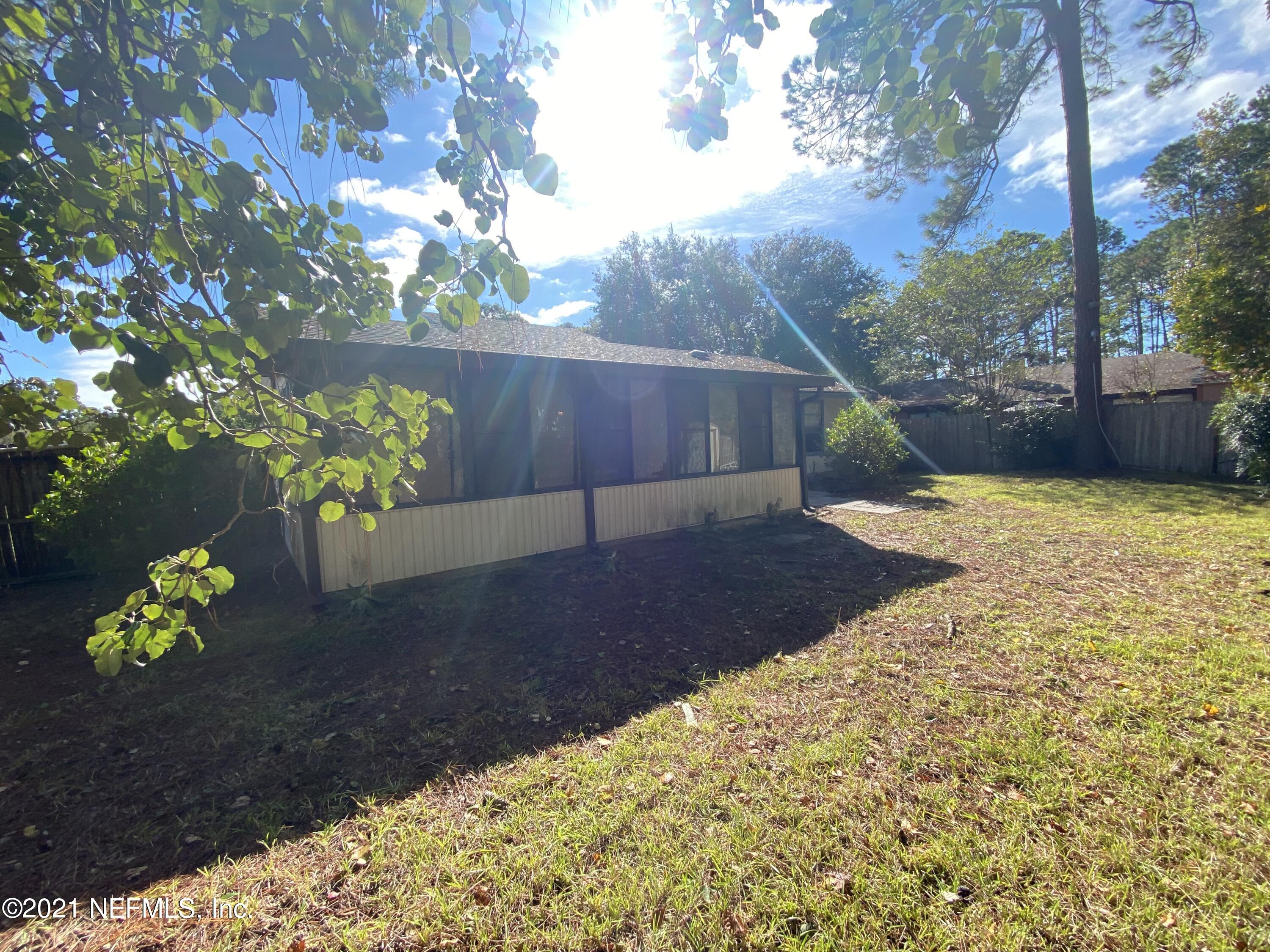 8219 Crosswind Road Jacksonville, FL 32244 - Photo 24 of 26 Large fenced yard