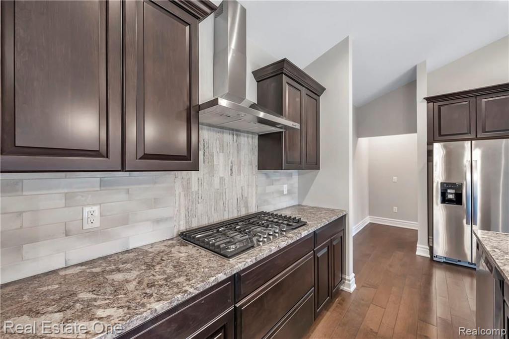 3781 Milano Ct. Rochester Hills, MI 48307 - Photo 16 of 38