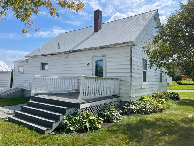 $119,900 | 13 Vernon Street, Limestone, ME 04750