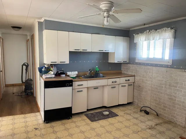 $119,900 | 13 Vernon Street, Limestone, ME 04750