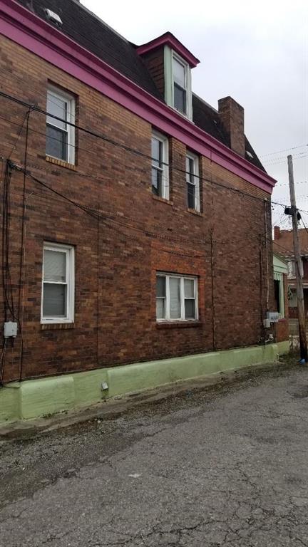 710 Collins Street Pittsburgh, PA 15206 - Photo 2 of 20
