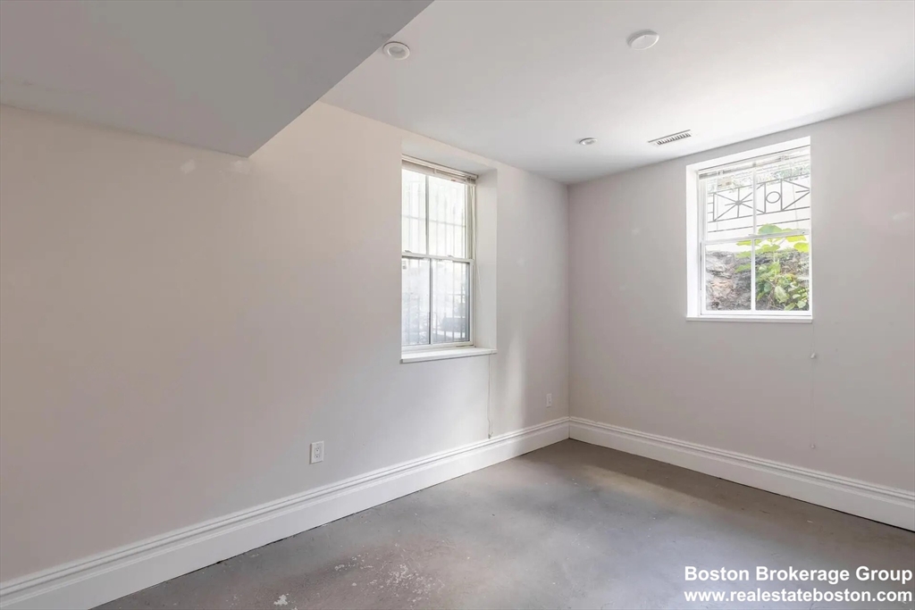 89 Cedar Street, Unit 2 Boston, MA 02119 - Photo 14 of 27