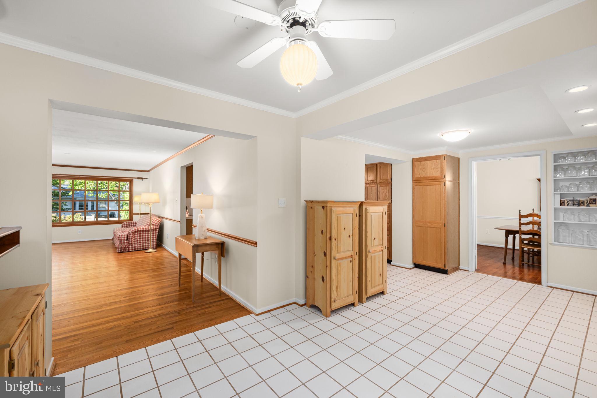 8220 Smithfield Avenue Springfield, VA 22152 - Photo 15 of 63 Enormous eat-in area