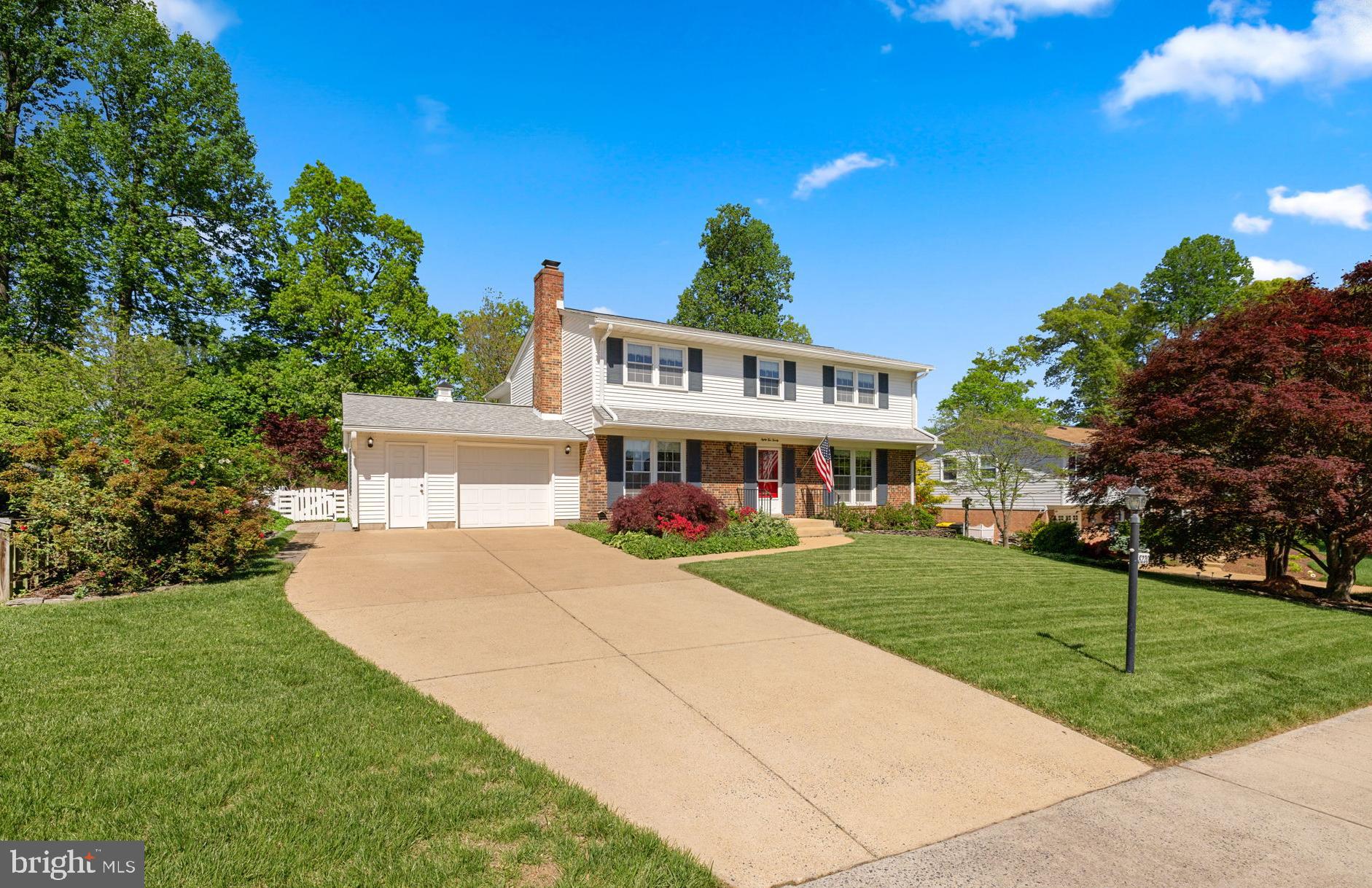 8220 Smithfield Avenue Springfield, VA 22152 - Photo 2 of 63 Meticulously maintained home and yard