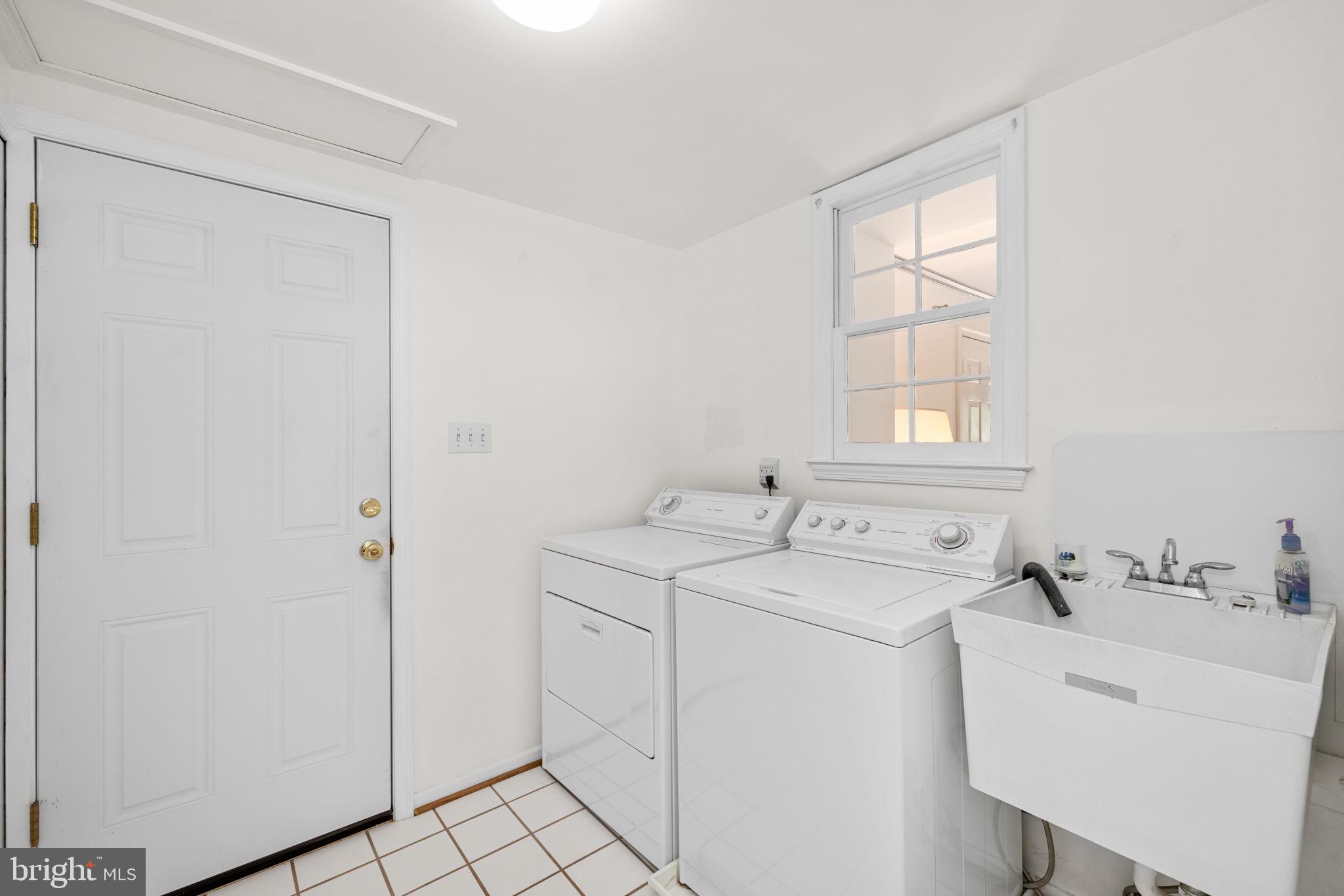 8220 Smithfield Avenue Springfield, VA 22152 - Photo 49 of 63 Main level laundry room
