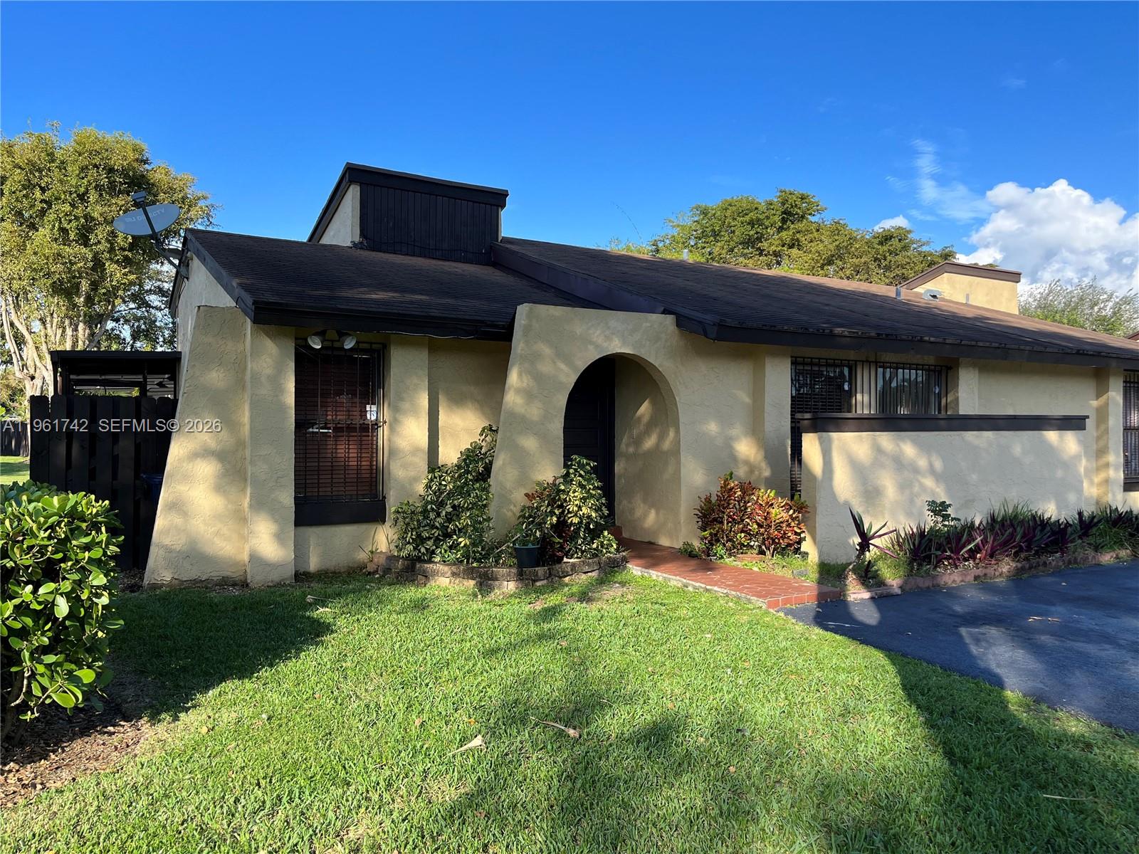 12713 Southwest 70th Lane Miami, FL 33183 - Photo 3 of 14