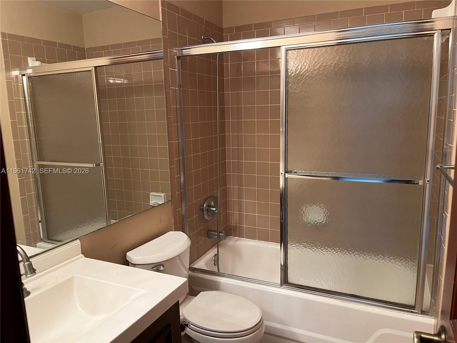 12713 Southwest 70th Lane Miami, FL 33183 - Photo 6 of 14