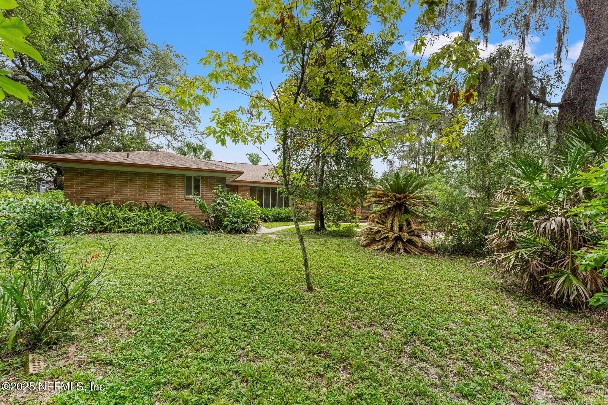 5026 Degrove Road Jacksonville, FL 32207 - Photo 6 of 31 Front View