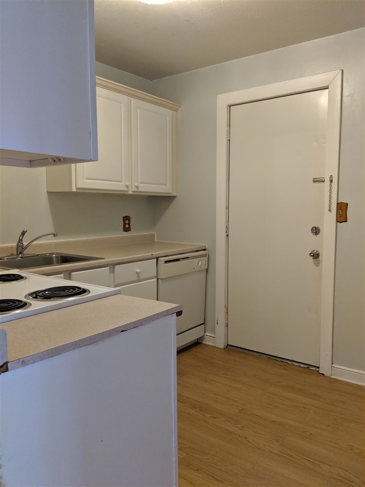 4 Brook Road, Unit 5 Salem, NH 03079 - Photo 7 of 19