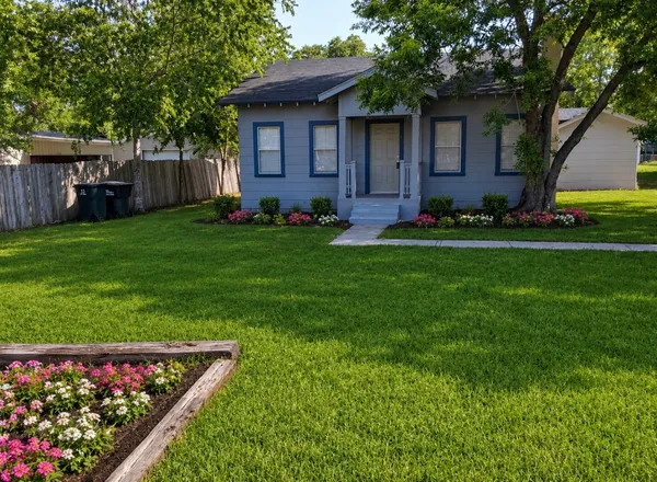 $139,900 | 513 San Marcos Highway, Luling, TX 78648