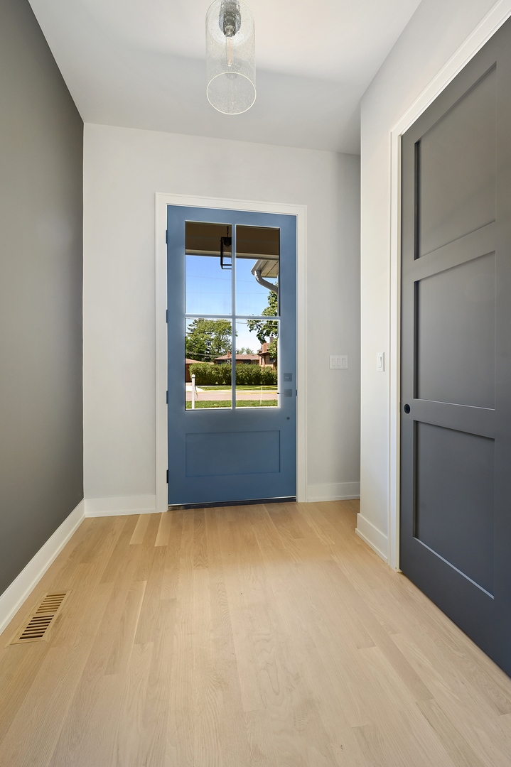 540 Locust Road Wilmette, IL 60091 - Photo 4 of 43