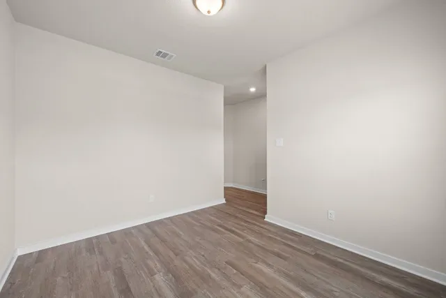 $299,000 | 260 Little Grn Trail, Jarrell, TX 76537