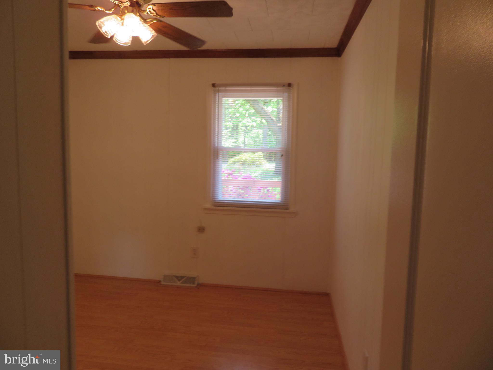 8700 McGrath Road Manassas, VA 20112 - Photo 17 of 30 Bedroom 4.