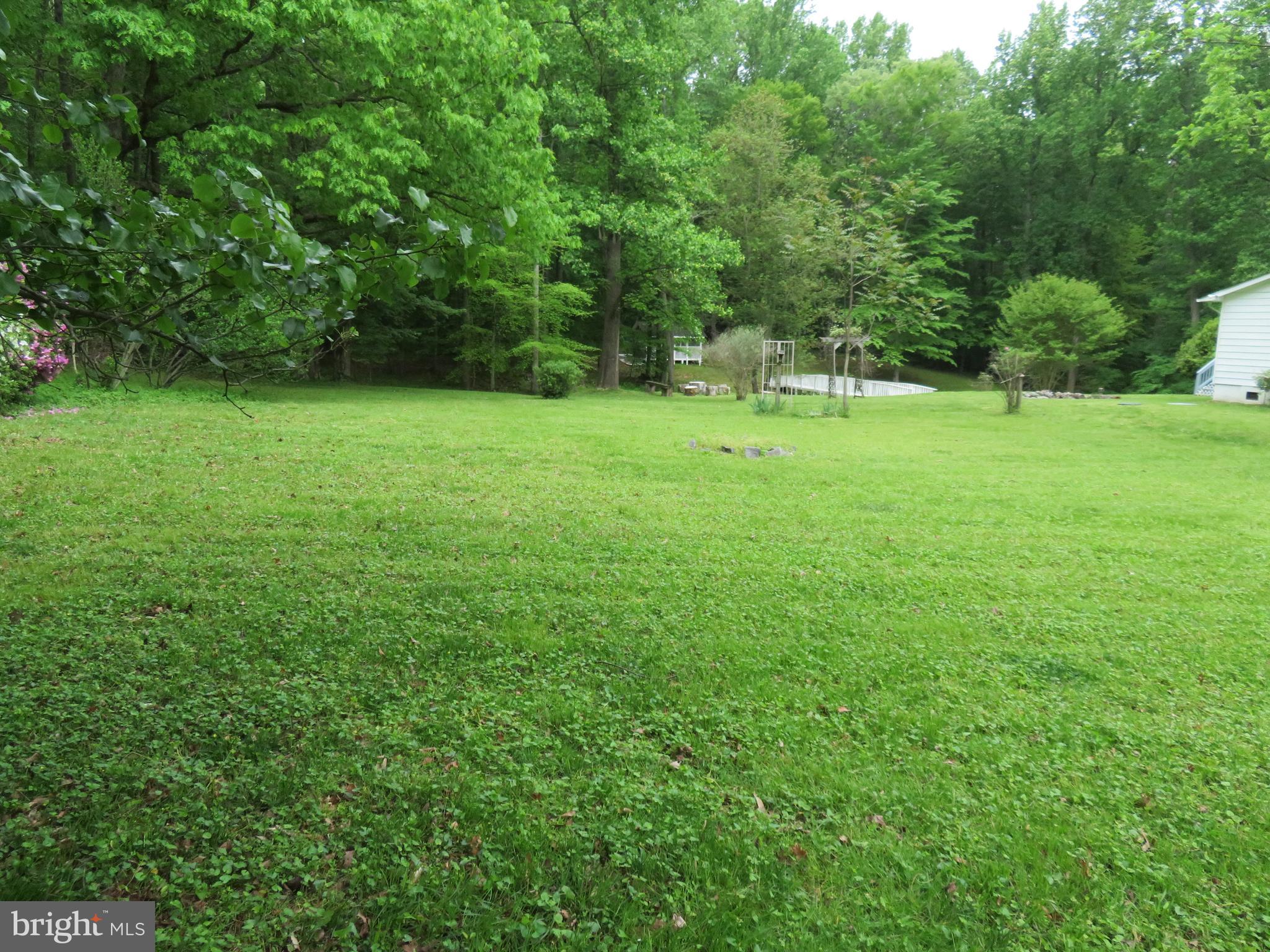 8700 McGrath Road Manassas, VA 20112 - Photo 22 of 30 View of acreage from left side.