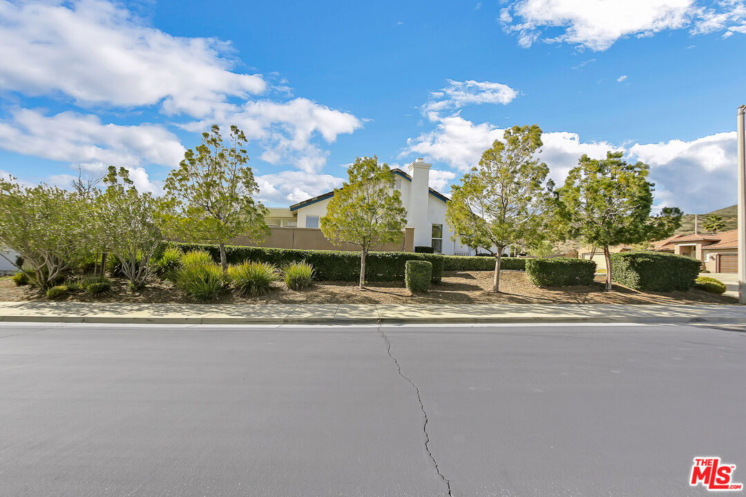 28845 Raintree Drive Menifee, CA 92584 - Photo 23 of 25 Gallery Image 23