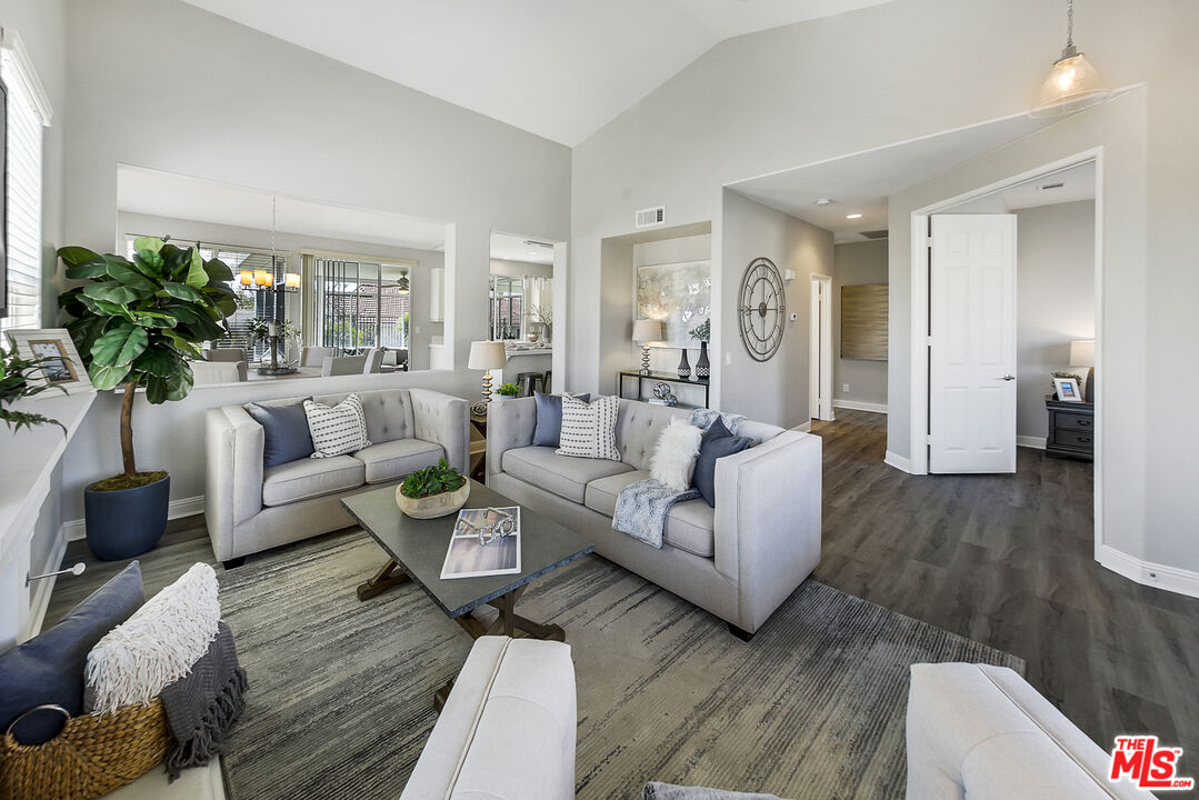 28845 Raintree Drive Menifee, CA 92584 - Photo 4 of 25 Gallery Image 4