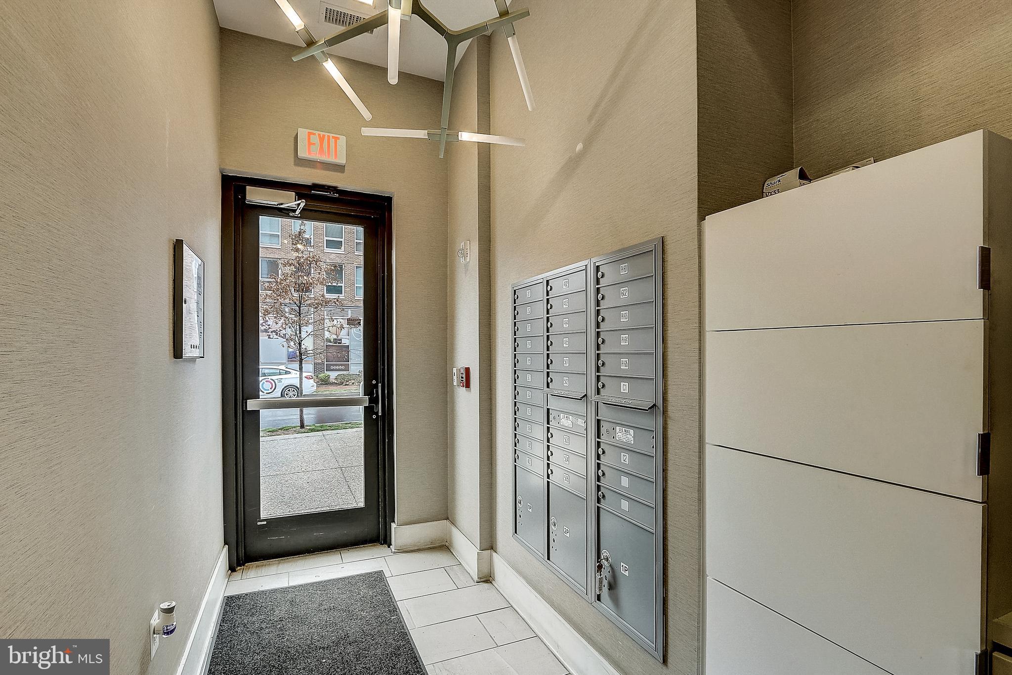 301 H Street Northeast, Unit 403 Washington, DC 20002 - Photo 23 of 31